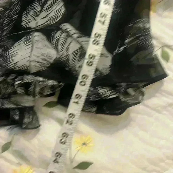 Ali & Jay sleeveless a-line black & white floral maxi dress in EUC​ sz XS - Picture 8 of 8